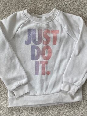 Nike JUST DO IT spell out White Crew Neck Sweatshirt Black Tag Girls 4T